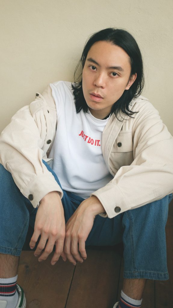 日系風格長髮男生